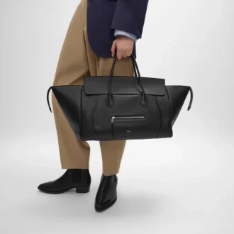 Große Luggage aus genarbtem Kalbsleder