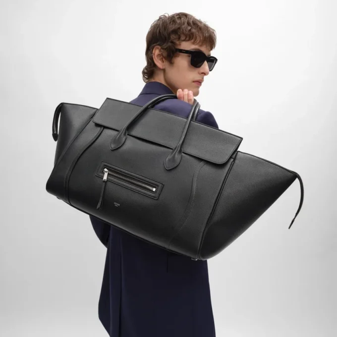 Große Luggage aus genarbtem Kalbsleder Große Luggage aus genarbtem Kalbsleder