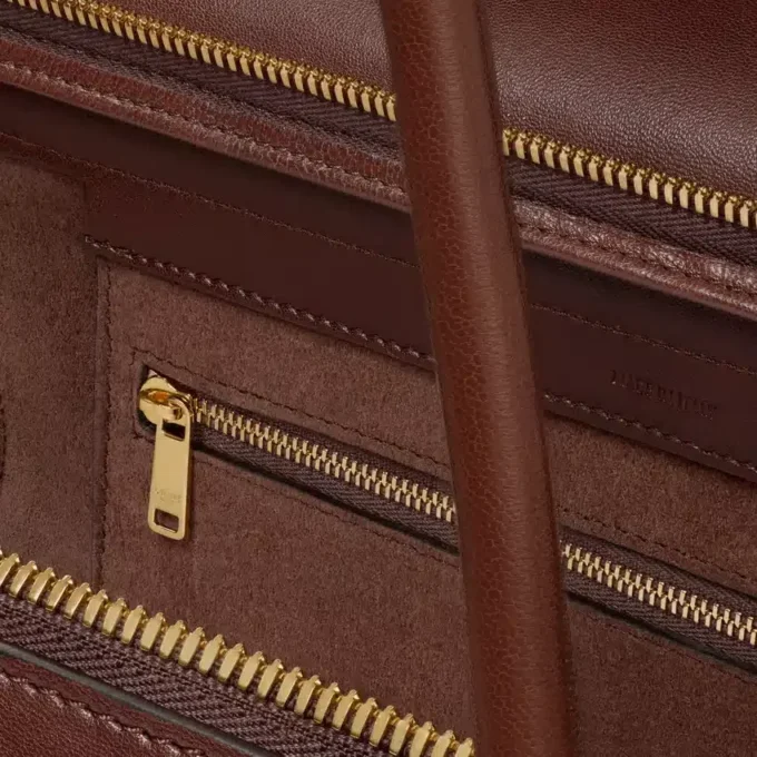 Große Luggage aus geschmeidigem, glänzendem Lammleder Große Luggage aus geschmeidigem, glänzendem Lammleder