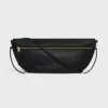 Halbmondförmige Soft Triomphe Tasche aus geschmeidigem, glänzendem Lammleder Halbmondförmige Soft Triomphe Tasche aus geschmeidigem, glänzendem Lammleder