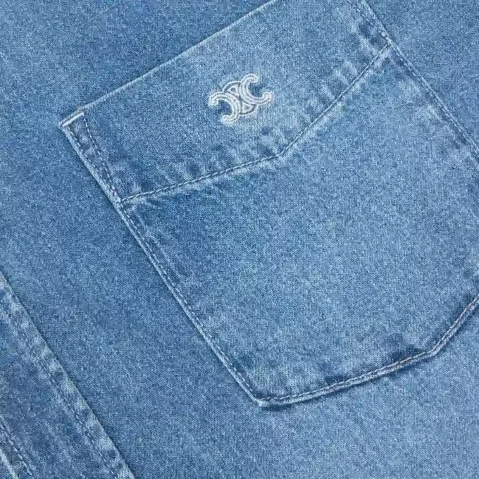 Hemd aus Baumwoll-Denim Hemd aus Baumwoll-Denim
