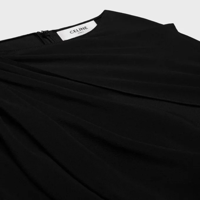 Kleid aus Acetat-Seidenkrepp