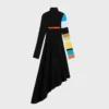 Kleid aus doppelseitiger Viskose Kleid aus doppelseitiger Viskose