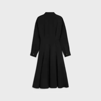 Kleid aus Wolle Kleid aus Wolle