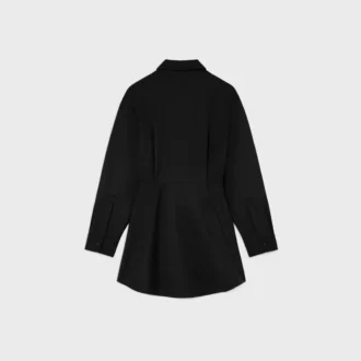 Kleid aus Wolle Kleid aus Wolle