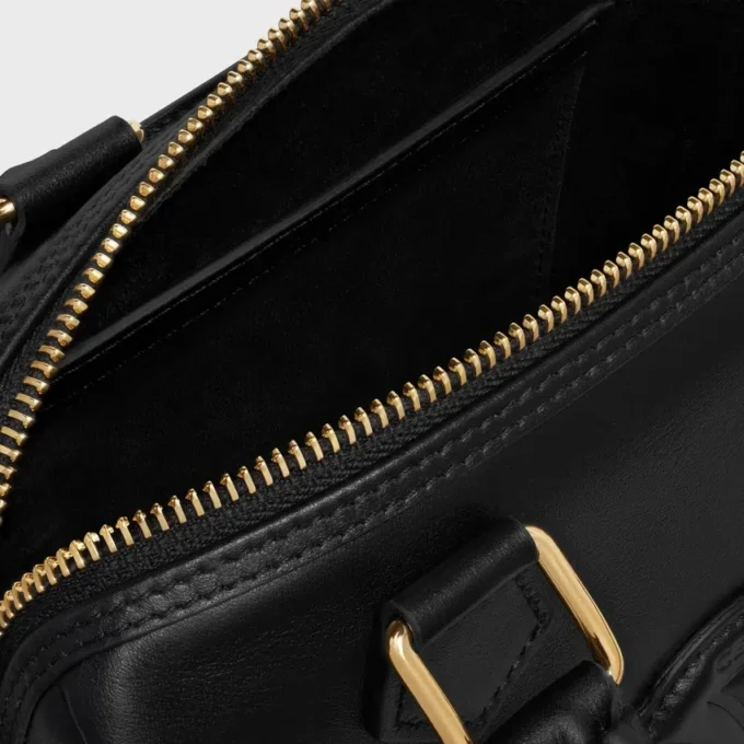 Kleine Boston-Tasche aus glattem Kalbsleder