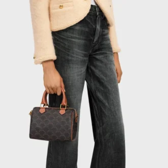 Kleine Boston-Tasche aus Triomphe Canvas und Kalbsleder