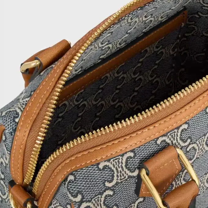 Kleine Boston-Tasche aus Triomphe-Jacquard und Kalbsleder