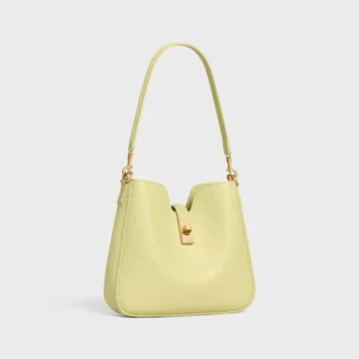 Kleine Camille 16 Soft-Tasche aus glattem Kalbsleder Kleine Camille 16 Soft-Tasche aus glattem Kalbsleder