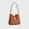 Kleine Camille 16 Soft-Tasche aus glattem Kalbsleder Kleine Camille 16 Soft-Tasche aus glattem Kalbsleder