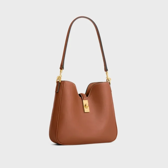 Kleine Camille 16 Soft-Tasche aus glattem Kalbsleder Kleine Camille 16 Soft-Tasche aus glattem Kalbsleder