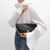 Kleine Halfmoon Soft Triomphe aus geschmeidigem, glänzendem Lammleder