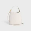 Kleine Hobo-Tasche aus geschmeidigem, glattem Kalbsleder Kleine Hobo-Tasche aus geschmeidigem, glattem Kalbsleder