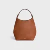 Kleine Hobo-Tasche aus geschmeidigem, glattem Kalbsleder Kleine Hobo-Tasche aus geschmeidigem, glattem Kalbsleder