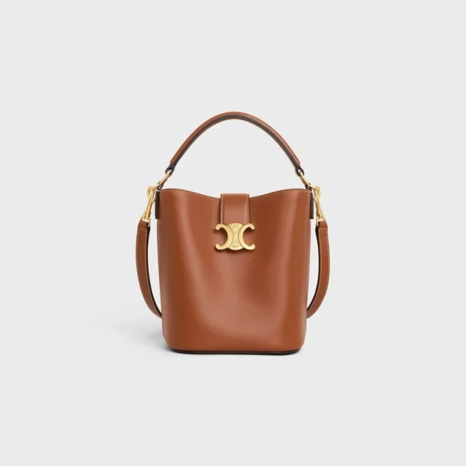 Kleine Louise-Beuteltasche aus glattem Kalbsleder
