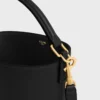Kleine Louise-Beuteltasche aus glattem Kalbsleder