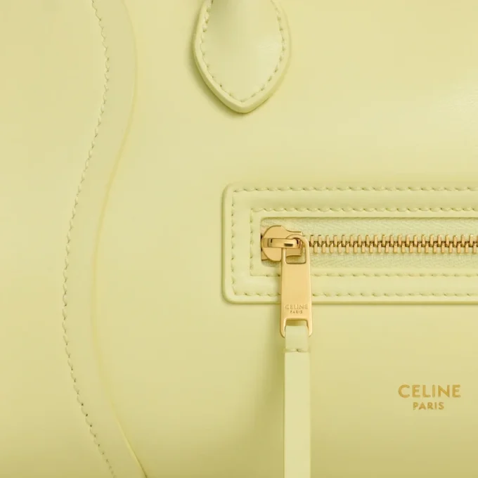 Kleine Luggage aus geschmeidigem, glänzendem Lammleder Kleine Luggage aus geschmeidigem, glänzendem Lammleder