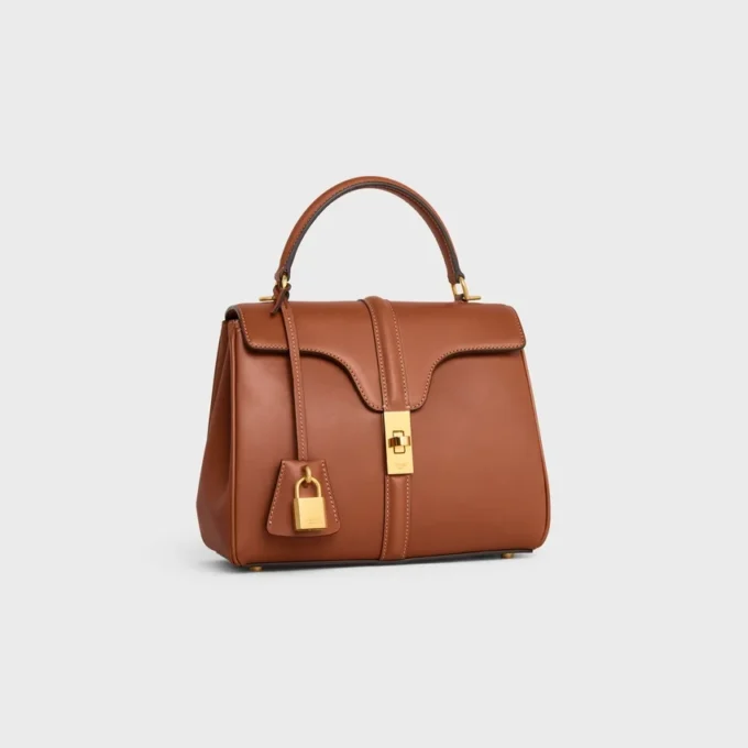Kleine Tasche 16 aus naturfarbenem Kalbsleder Kleine Tasche 16 aus naturfarbenem Kalbsleder