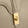 Kleine Tasche „16“ aus satiniertem Kalbsleder Kleine Tasche „16“ aus satiniertem Kalbsleder
