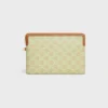 Kleine Tasche mit Riemen aus Cuir Triomphe in Toile Triomphe und Kalbsleder Kleine Tasche mit Riemen aus Cuir Triomphe in Toile Triomphe und Kalbsleder