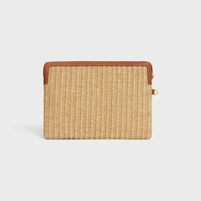 Kleine Tasche mit Riemen aus Textil in Raffia-Optik und Kalbsleder Kleine Tasche mit Riemen aus Textil in Raffia-Optik und Kalbsleder