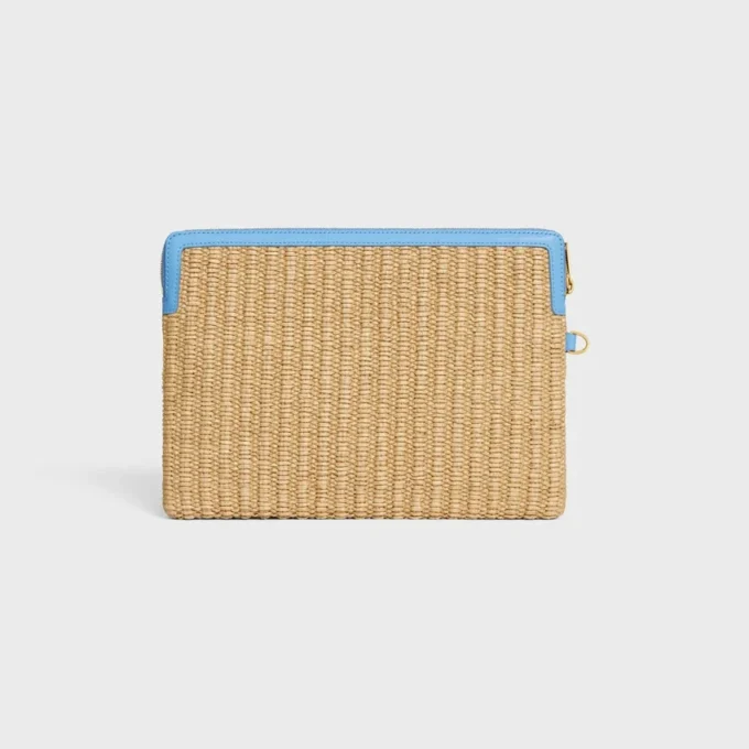 Kleine Tasche mit Riemen aus Textil in Raffia-Optik und Kalbsleder Kleine Tasche mit Riemen aus Textil in Raffia-Optik und Kalbsleder