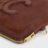 Kleine Tasche mit Riemen Cuir Triomphe aus genarbtem Kalbsleder Kleine Tasche mit Riemen Cuir Triomphe aus genarbtem Kalbsleder