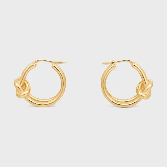 Knot Double Hoops aus Messing mit Goldfinish Knot Double Hoops aus Messing mit Goldfinish