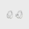 Knot Double Hoops aus Messing mit Rhodium-Finish Knot Double Hoops aus Messing mit Rhodium-Finish