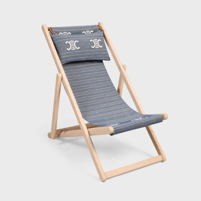 Liegestuhl aus Holz und Jacquard-Stoff Liegestuhl aus Holz und Jacquard-Stoff
