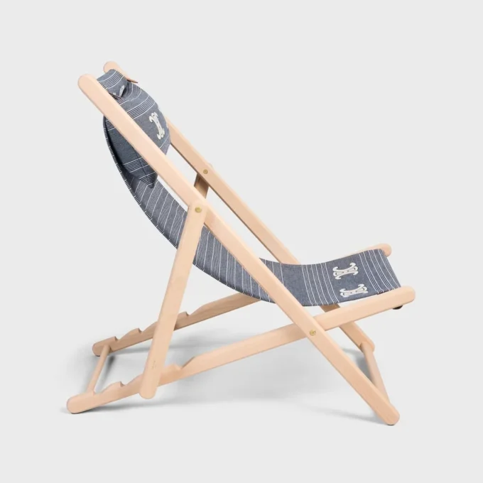 Liegestuhl aus Holz und Jacquard-Stoff Liegestuhl aus Holz und Jacquard-Stoff
