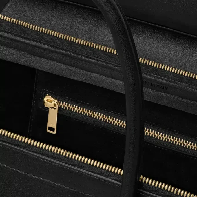 Luggage aus genarbtem Kalbsleder Luggage aus genarbtem Kalbsleder