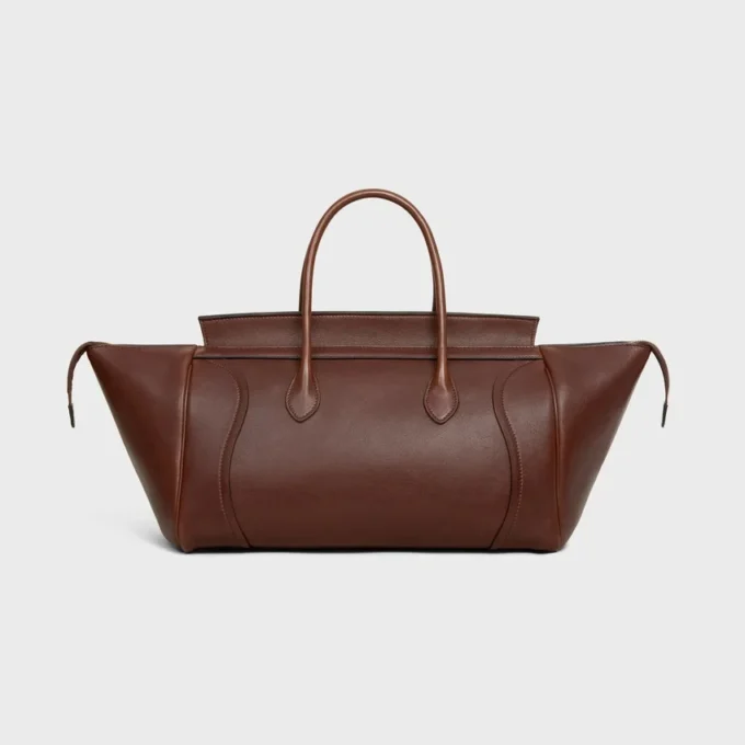 Luggage aus geschmeidigem, glänzendem Lammleder Luggage aus geschmeidigem, glänzendem Lammleder