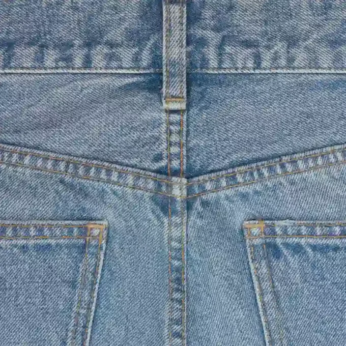 Marco-Jeans aus Stahlblau gewaschenem Denim Marco-Jeans aus Stahlblau gewaschenem Denim