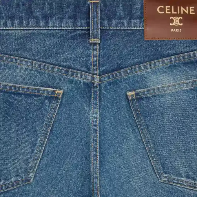 Max Jeans aus Denim Max Jeans aus Denim