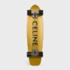 Mini-Cruiser aus Holz mit CELINE-Aufdruck