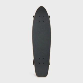 Mini-Cruiser aus Holz mit CELINE-Aufdruck