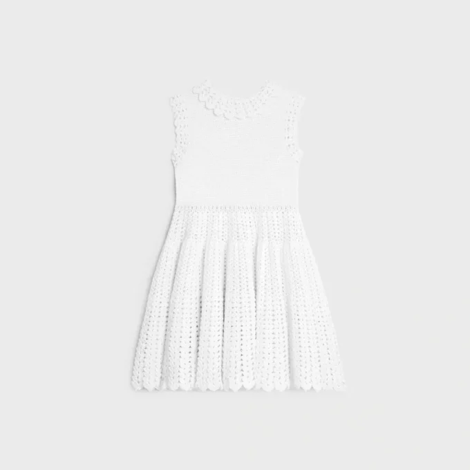 Minikleid aus Baumwollhäkelstoff