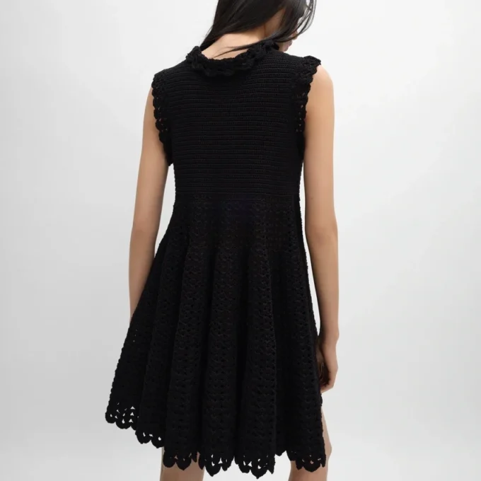 Minikleid aus Baumwollhäkelstoff