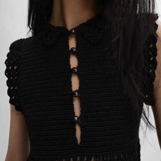 Minikleid aus Baumwollhäkelstoff