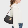 Mittlere Ava Triomphe Tasche aus Triomphe Canvas und Kalbsleder Mittlere Ava Triomphe Tasche aus Triomphe Canvas und Kalbsleder