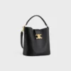 Mittlere Bucket Louise aus glattem Kalbsleder Mittlere Bucket Louise aus glattem Kalbsleder