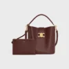 Mittlere Bucket Louise aus glattem Kalbsleder Mittlere Bucket Louise aus glattem Kalbsleder