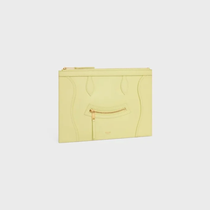 Mittlere Tasche aus glänzendem Kalbsleder Mittlere Tasche aus glänzendem Kalbsleder