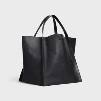 Mittlere Würfeltasche aus geschmeidigem Kalbsleder