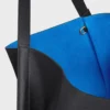 Mittlere Würfeltasche aus geschmeidigem Kalbsleder Mittlere Würfeltasche aus geschmeidigem Kalbsleder