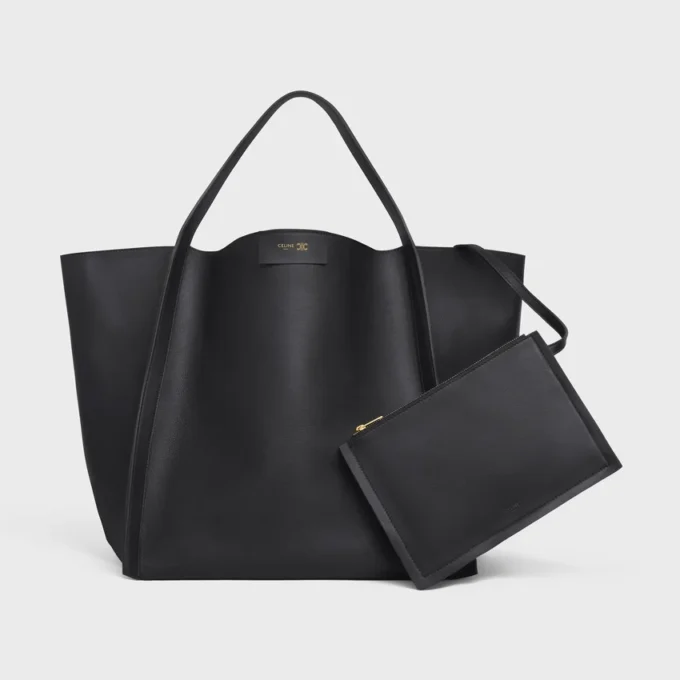 Mittlere Würfeltasche aus geschmeidigem Kalbsleder Mittlere Würfeltasche aus geschmeidigem Kalbsleder