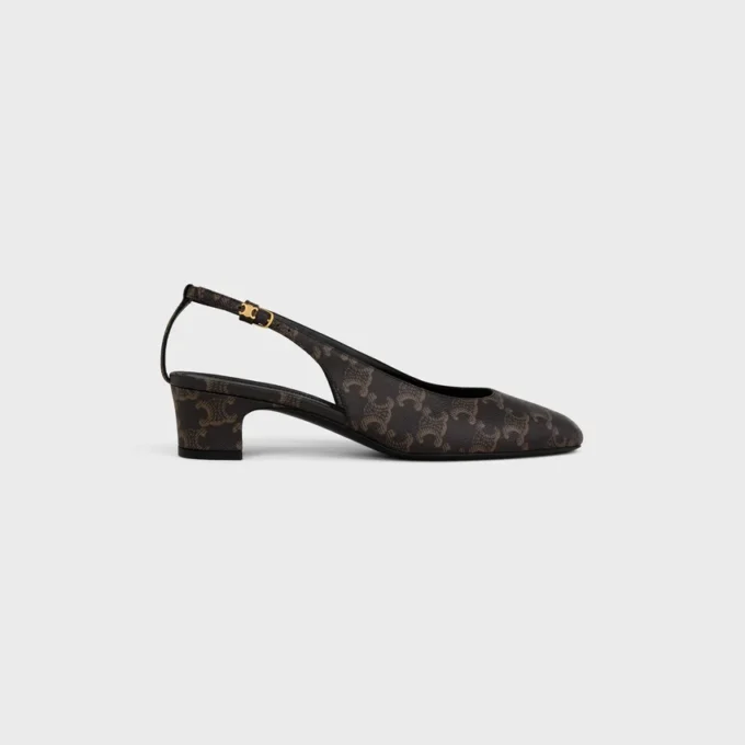 Neo City Slingback aus Triomphe-beschichtetem Stoff Neo City Slingback aus Triomphe-beschichtetem Stoff