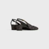 Neo City Slingback aus Triomphe-beschichtetem Stoff Neo City Slingback aus Triomphe-beschichtetem Stoff