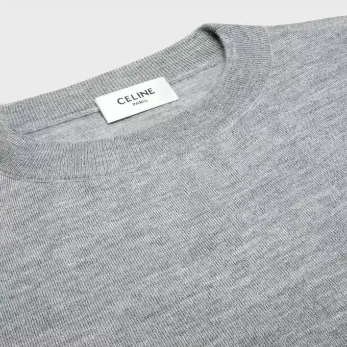 Pullover mit Rundhalsausschnitt aus feinem Kaschmir Pullover mit Rundhalsausschnitt aus feinem Kaschmir
